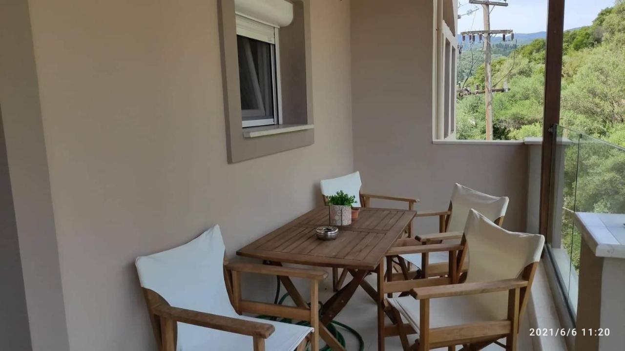 Holiday Lefkas Sunrise Luxury Appartments Nikiána Eksteriør bilde