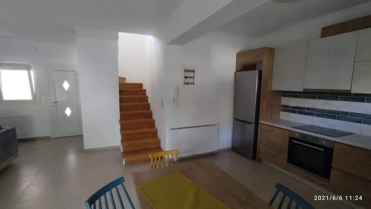 Holiday Lefkas Sunrise Luxury Appartments Nikiána Eksteriør bilde